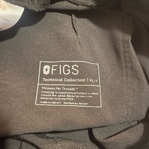 FIGS High Waisted Livingston Basic Scrub pant, size XL/T, Black